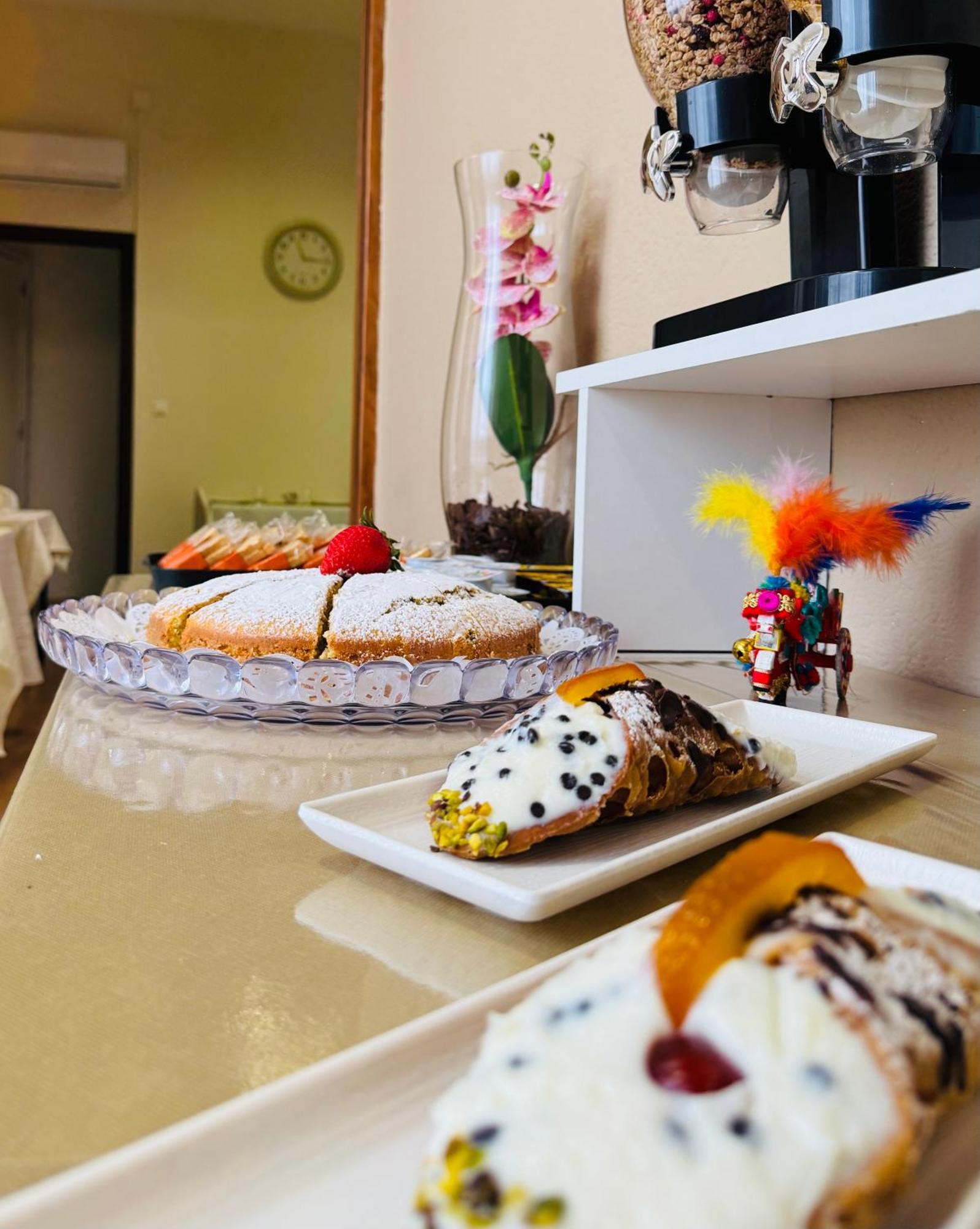 Crispi 120 Rooms New Opening Παλέρμο Εξωτερικό φωτογραφία